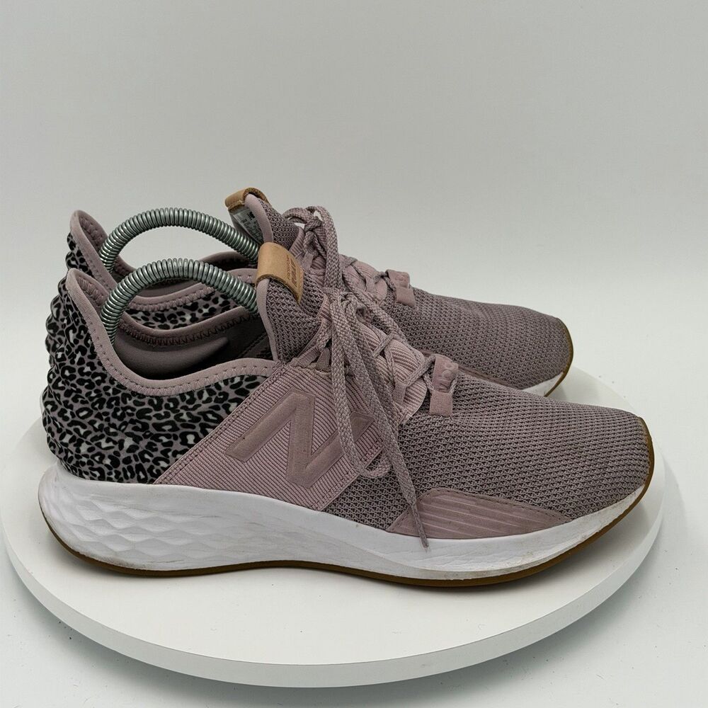 New Balance Womens Fresh Foam Roav Pink Leopard Running Shoes Sneakers Size 9.5B - Picture 2 of 8
